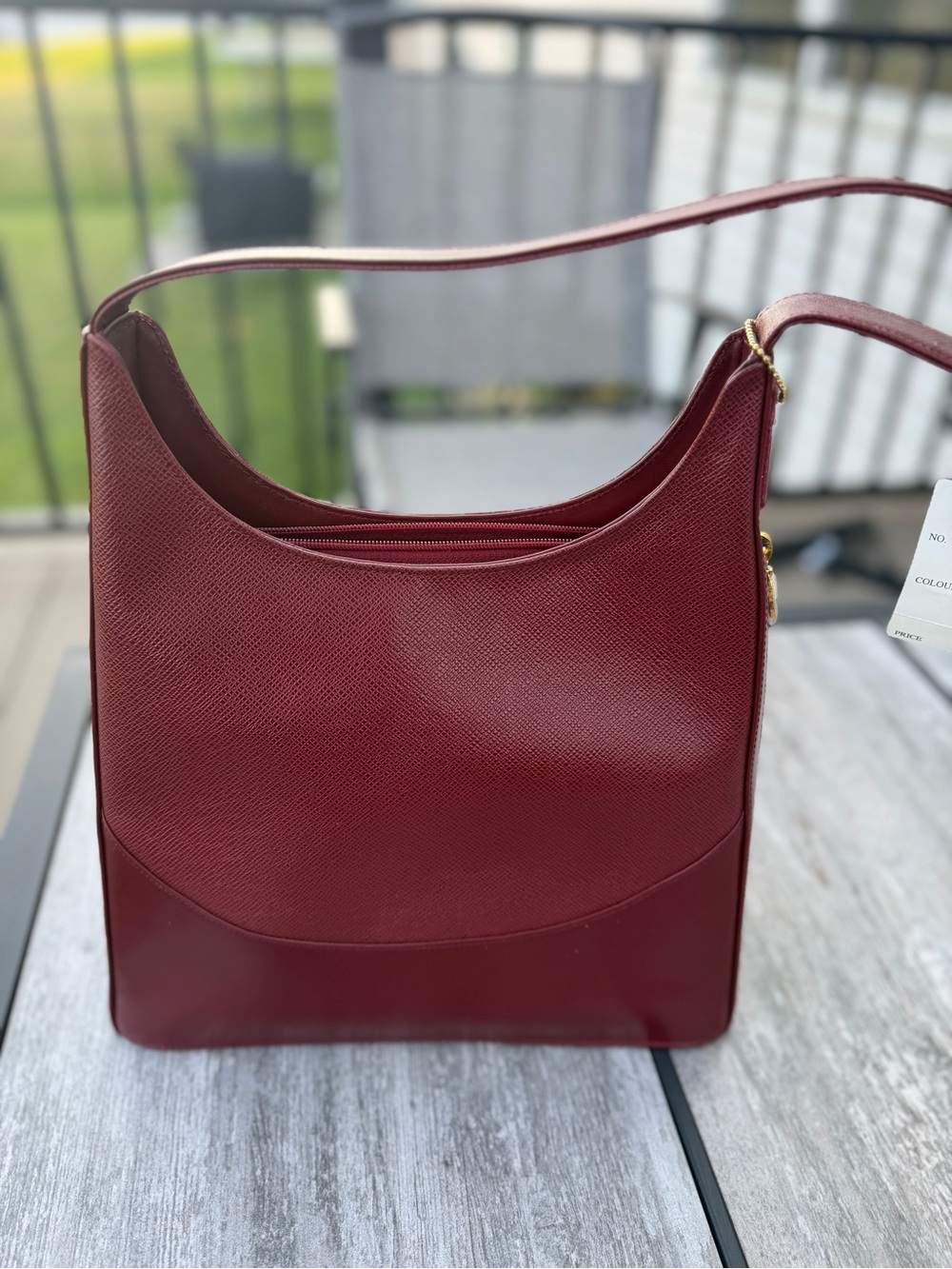 Women's Leather Shoulder Bag in Deep Burgundy